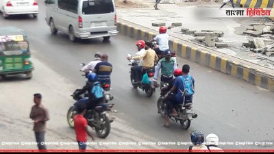 রাজধানীতে তৎপর ট্রাফিক পুলিশ