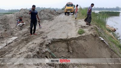 যে কারণে বেহাল দশা পাবনার বাঁধেরহাট-খয়েরচাঁদ সড়কের