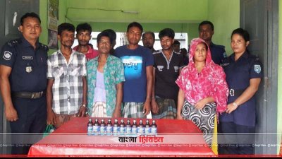 আটককৃত ৭ মাদক ব্যবসায়ী (ছবি- প্রতিনিধি)