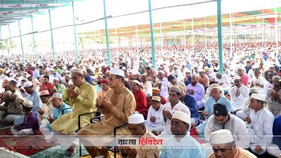 রংপুরে ঈদের জামাতে জাতীয় পার্টির চেয়ারম্যান এইচ এম এরশাদ 