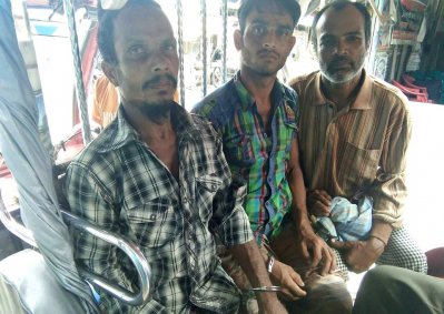 আটক তিন জেলে