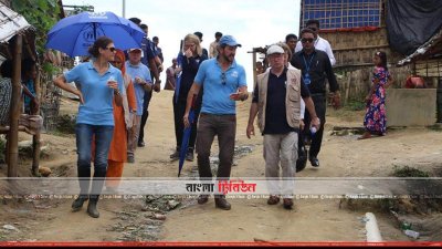 রোহিঙ্গা ক্যাম্প ঘুরে দেখছেন ব্রিটশ মন্ত্রী অ্যালিস্টাইয়ার বার্ট