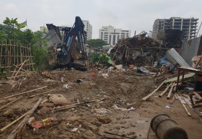 ডিএনসিসির অভিযানে অবৈধ দোকান উচ্ছেদ