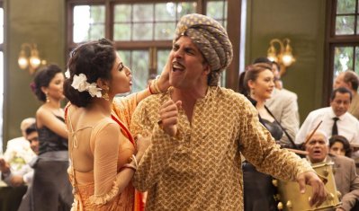 ‘গোল্ড’ দিয়ে বলিউডের সৌদি আরব যাত্রা
