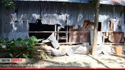 ঝিনাইদহে আ.লীগের দুই গ্রুপে দ্বন্দ্বে ৭টি বাড়িতে ভাঙচুর