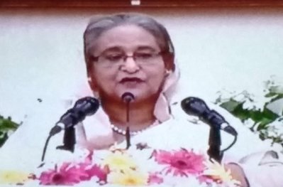 প্রধানমন্ত্রী শেখ হাসিনার সংবাদ সম্মেলন (ছবি: টিভি থেকে)