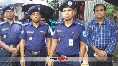 জর্ডান ফেরত কিশোরী ও সন্তানের দায়িত্ব নিলেন মানিকগঞ্জ পুলিশ সুপার