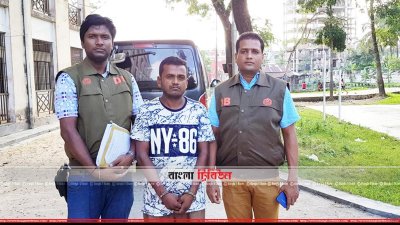 ব্যাংক গ্রহাকের টাকা ছিনতায়ের মূল আসামি গ্রেফতার