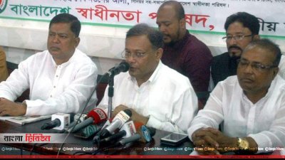 প্রেস ক্লাবে হাছান মাহমুদ