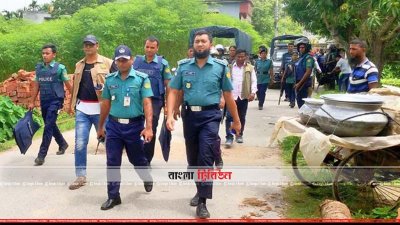 রাজশাহীতে সাঁড়াশি অভিযান চালায় পুলিশ