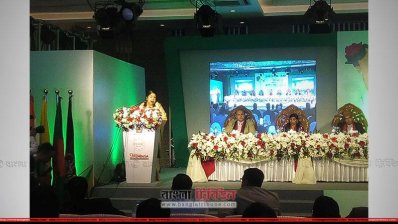সম্মেলনে বক্তব্য রাখছেন স্পিকার ড. শিরীন শারমিন চৌধুরী