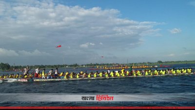টাঙ্গাইলে নৌকা বাইচ