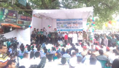 ট্রাফিক সচেতনতামূলক কর্মসূচির অনুষ্ঠানে বক্তব্য রাখছেন ডিএমপি কমিশনার আছাদুজ্জামান মিয়া
