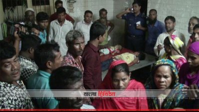 নিহত দুই সন্তানের লাশ