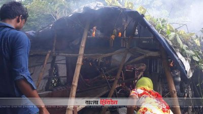 কিশোরের মৃত্যুর গুজবে বেদেপল্লীতে তাণ্ডব, বাড়িঘরে হামলা ও অগ্নিসংযোগ