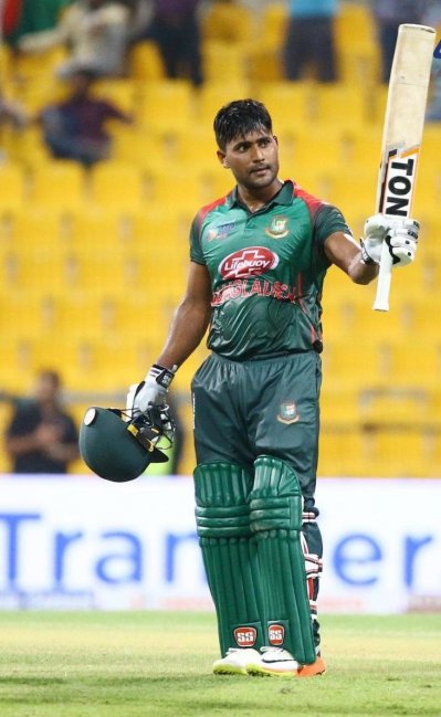 ইমরুল কায়েসের ফিফটি উদযাপন