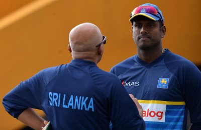 নেতৃত্ব হারালেন ম্যাথুজ
