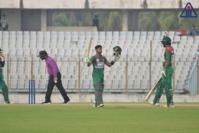 শামীমের ইনিংস সেরা পারফরম্যান্সে জিতেছে বাংলাদেশ
