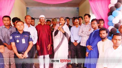 বক্তব্য রাখছেন ডা. দীপু মনি