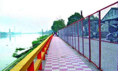নদী তীরে ওয়াকওয়ে, ছবি সংগৃহীত
