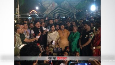 সোমবার সন্ধ্যায় আন্দোলন স্থগিতের ঘোষণা দেন শাজাহান খান