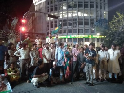 কোটা বহালের দাবিতে শাহবাগে অবস্থান নিয়েছে মুক্তিযোদ্ধাদের সন্তানদের একাংশ