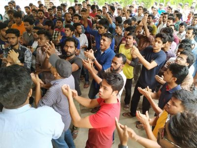 মাভাবিপ্রবিতে পঞ্চম দিনেও বিক্ষোভ ও অবস্থান কর্মসূচি