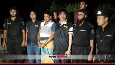 গাঁজা গাছের চাষ করায় গ্রেফতার বাড়ির মালিক মুজিবর
