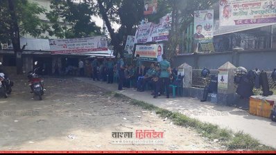 সমাবেশকে কেন্দ্র করে নিরাপত্তায় নিয়োজিত বাড়তি পুলিশ