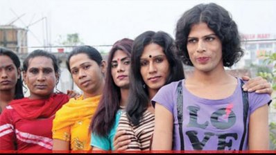 কয়েকজন হিজড়া (ছবি- ইন্টারনেট থেকে নেওয়া)