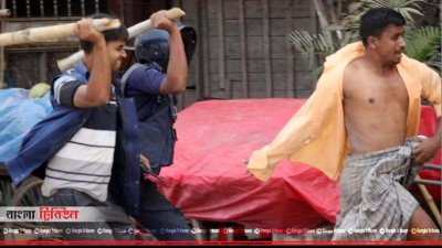 পোস্তগোলা ব্রিজে শ্রমিক-পুলিশ সংঘর্ষ