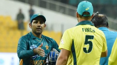 ম্যাক্সওয়েলের ঝড়ো ইনিংসেও সিরিজ হার অস্ট্রেলিয়ার