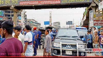 প্রধানমন্ত্রী শেখ হাসিনার পিএস-১ সাজ্জাদুল হাসানের গাড়ি