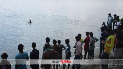 দুই বন্ধুকে বাঁচাতে গিয়ে প্রাণ গেলো স্কুলছাত্রের