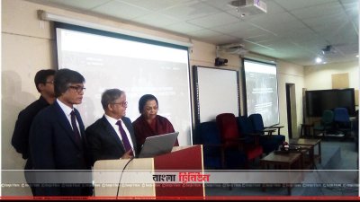 সাংবাদিকদের ব্রিফ করেন ঢাবি উপাচার্য অধ্যাপক ড. মো. আখতারুজ্জামান