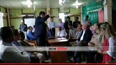 সাংবাদিকদের ব্রিফিং করা হচ্ছে রোহিঙ্গা প্রত্যাবাসনের জন্য গঠিত বাংলাদেশ-মিয়ানমার যৌথ ওয়ার্কিং গ্রুপের প্রতিনিধি দলের পক্ষ থেকে