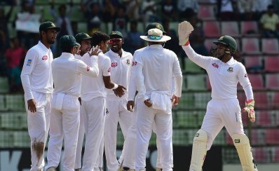 দ্বিতীয় সেশনে বাংলাদেশের প্রাপ্তি ২ উইকেট