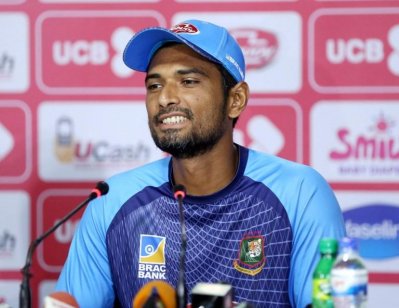 সংবাদ সম্মেলনে বাংলাদেশের অধিনায়ক মাহমুদউল্লাহ