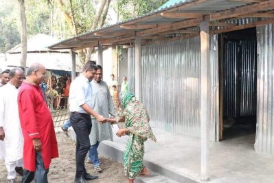 ঘর পেলেন ফইরন নেসা