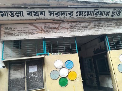 ঢাকা কেন্দ্র: যান্ত্রিক বিষণ্নতার শহরে নৈসর্গিক সৌন্দর্য