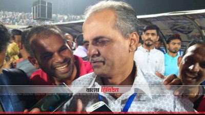 চোখের পানি ধরে রাখতে পারেননি আবাহনী কোচ জাকারিয়া বাবু