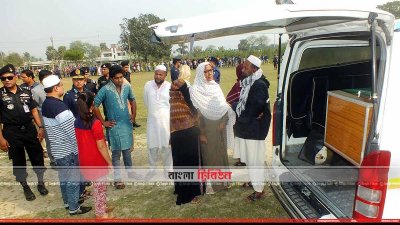 বিমান বিধ্বস্তে নিহত উইং কমান্ডার আরিফের প্রথম জানাজা পাবনায় অনুষ্ঠিত