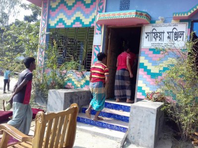 ভাঙচুর করা জিনিসপত্র