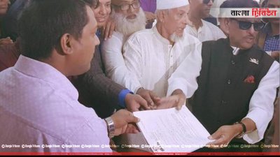 মনোনয়নপত্র জমা দিচ্ছেন ওবায়দুল কাদের