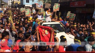 নোয়াখালীতে দলীয় নেতাকর্মীদের সঙ্গে মওদুদ আহমদ