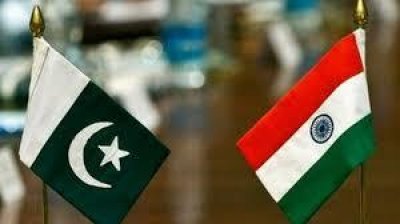 পাকিস্তান ও ভারতের পতাকা