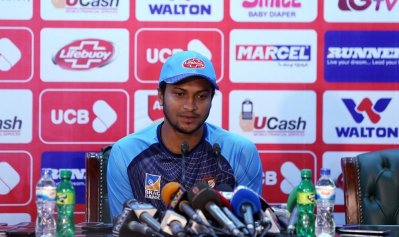 বৃহস্পতিবারের সংবাদ সম্মেলনে সাকিব