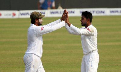 সাকিব-মিরাজের ঘূর্ণিতে পরাস্ত ওয়েস্ট ইন্ডিজ।