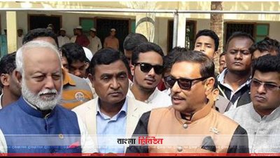 নোয়াখালীতে সাংবাদিকদের সঙ্গে কথা বলছেন ওবায়দুল কাদের