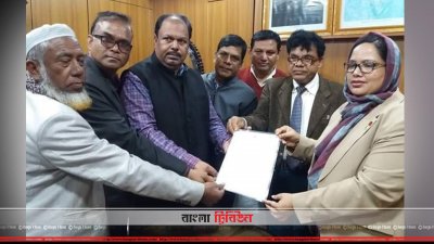 নৌকা প্রতীকের চিঠি জমা দেন জাকির হোসেন